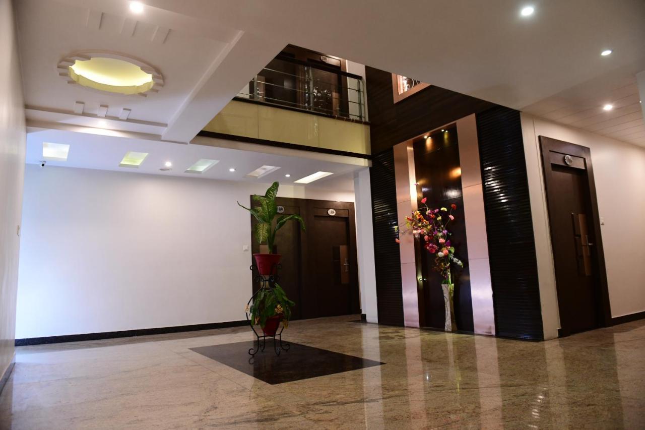 Hotel Ravisha Continental Allāhābād Junction Екстериор снимка
